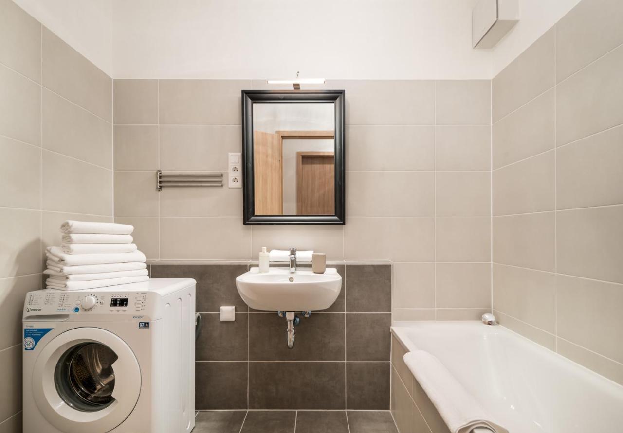 Vagabond Grand'Or Aparthotel Boedapest Buitenkant foto